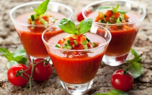 Из томатов можно приготовить смузи