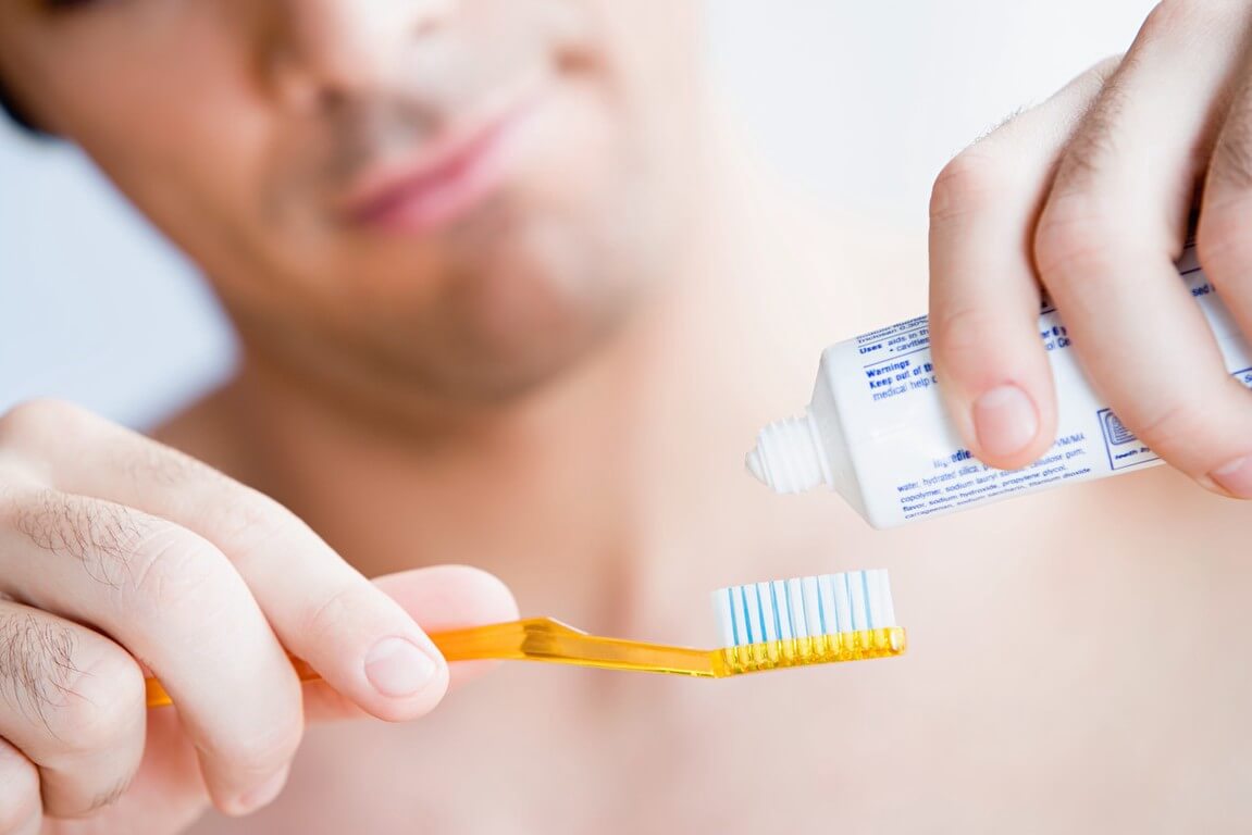 Помощь при зубной боли в домашних условиях: причины возникновения и .